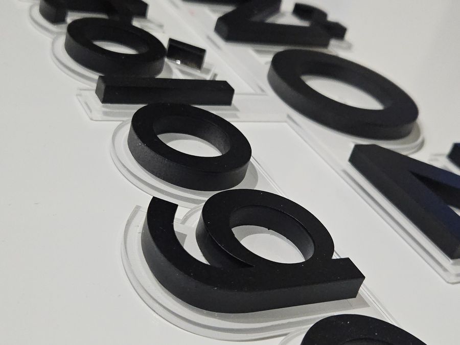 Trabajo de letras corpóreas de Vinilarte (10)