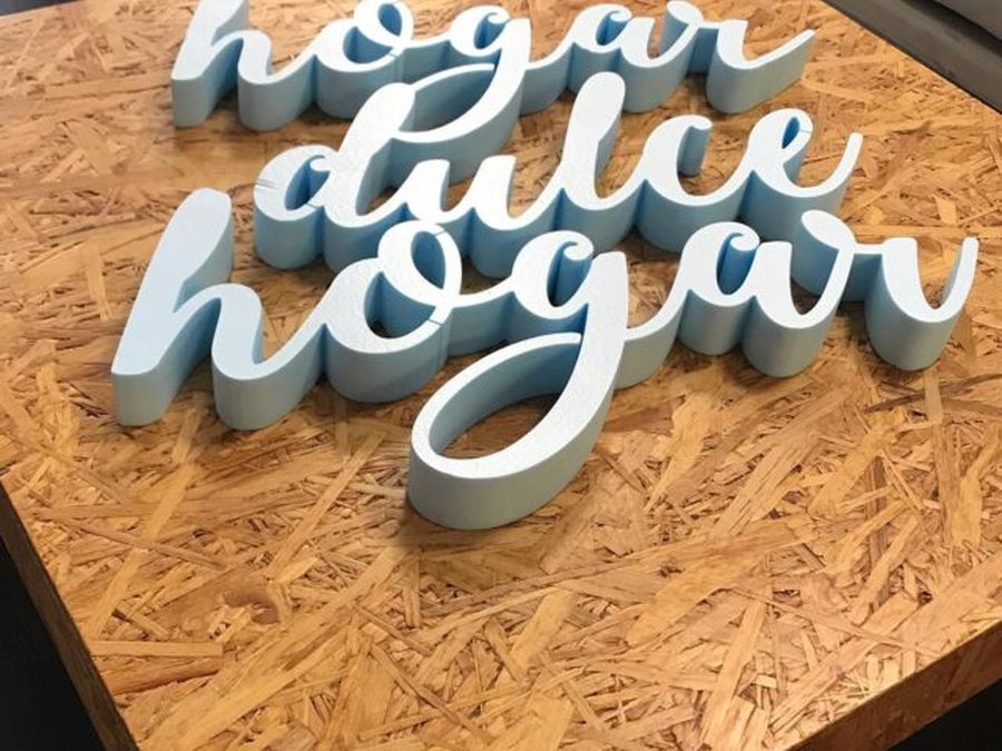 Trabajo de letras corpóreas realizado por Vinilarte